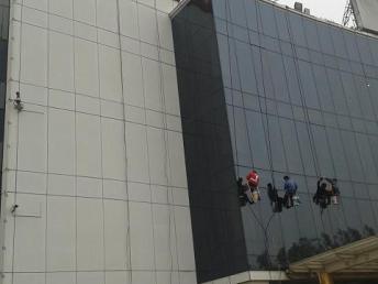 深圳專業外墻清洗與保潔服務 圖光明、松崗及公明公司介紹